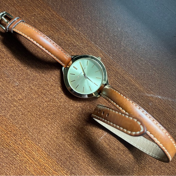 MICHAEL KORS Gold Tone Tan Leather Strap Watch - Picture 4 of 4